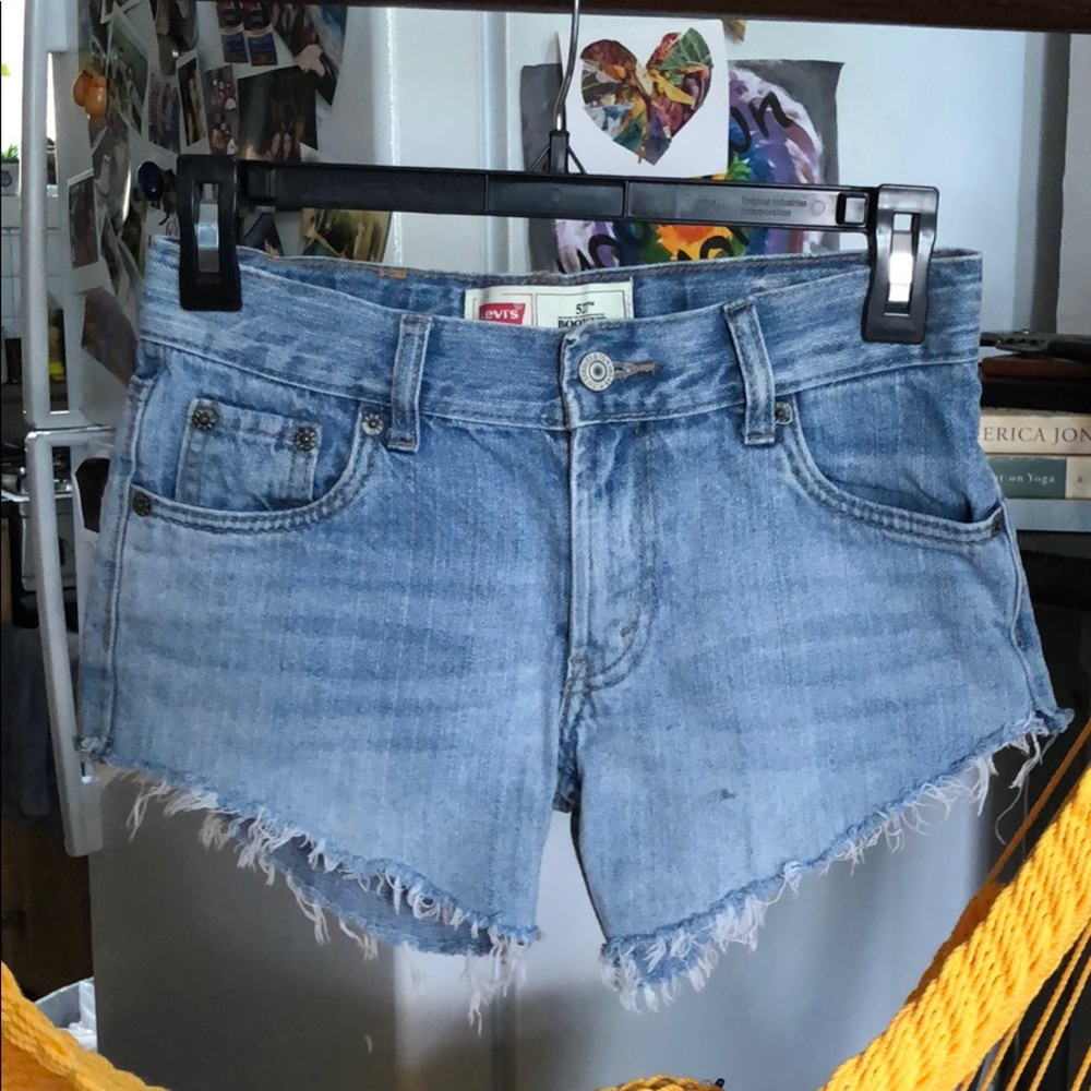 LEVIS - Cut Off Jean Shorts